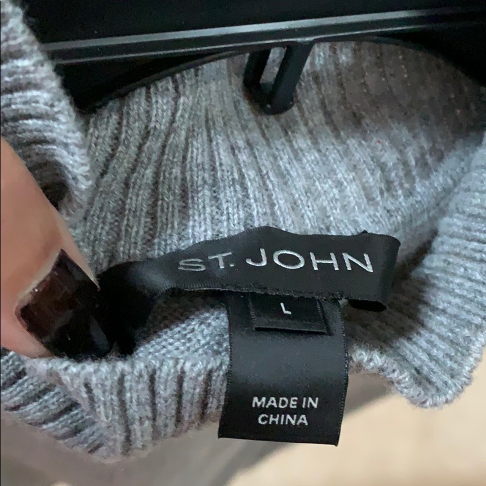 Sweater - Picture 2 of 2